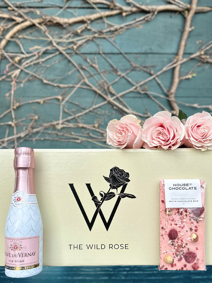Pastel Roses Gift Box-Local NZ Florist -The Wild Rose | Nationwide delivery, Free for orders over $100 | Flower Delivery Auckland